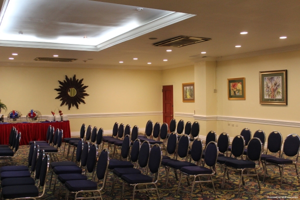 KNUTSFORD COURT HOTEL